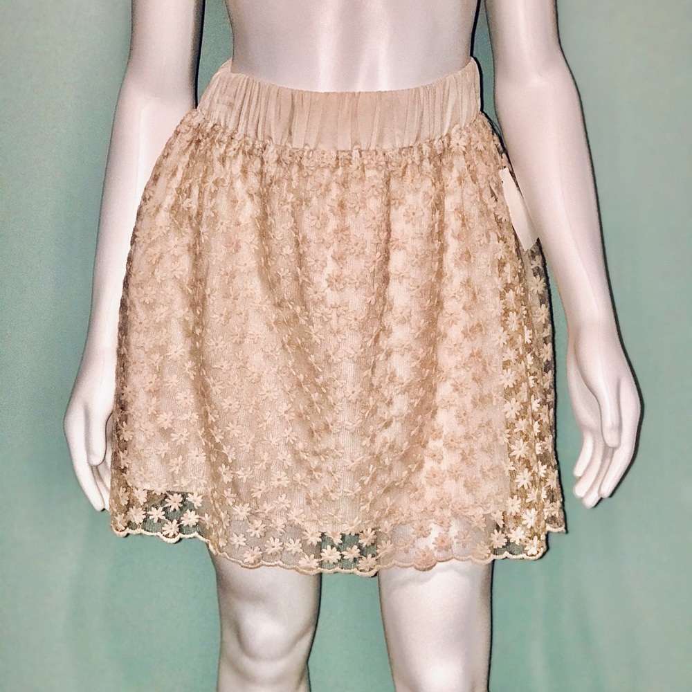 ANTHRO. / CLOVIS • Beige Floral Mini / (XS) NWT!